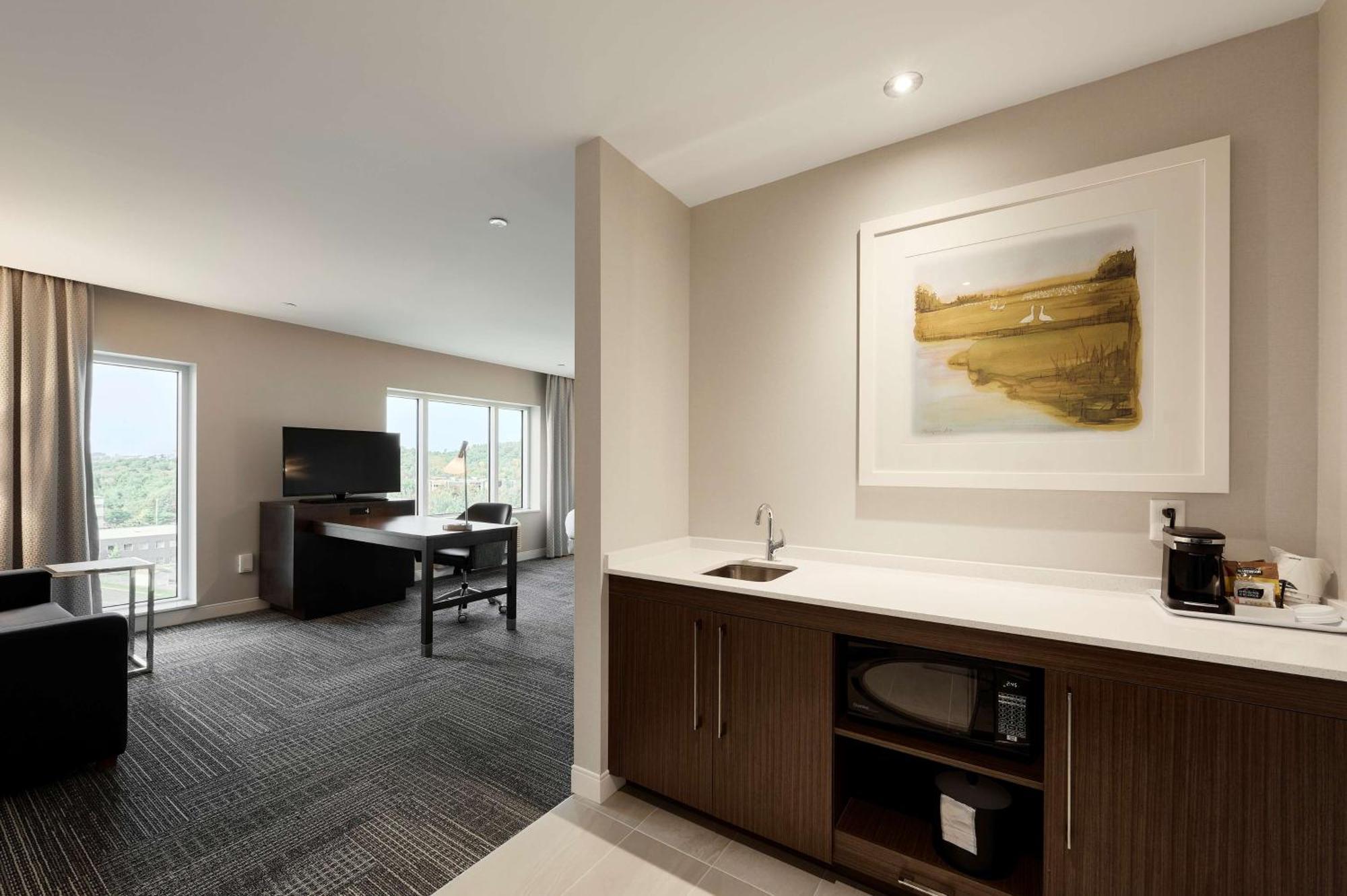 Hampton Inn & Suites By Hilton Quebec City Леві Екстер'єр фото
