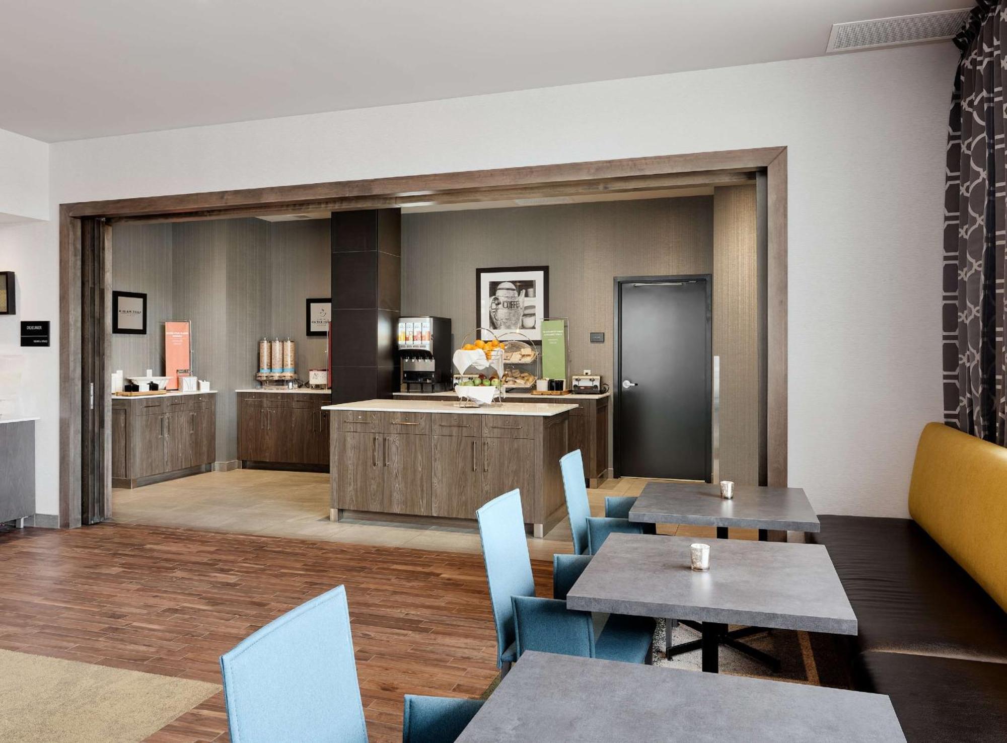 Hampton Inn & Suites By Hilton Quebec City Леві Екстер'єр фото