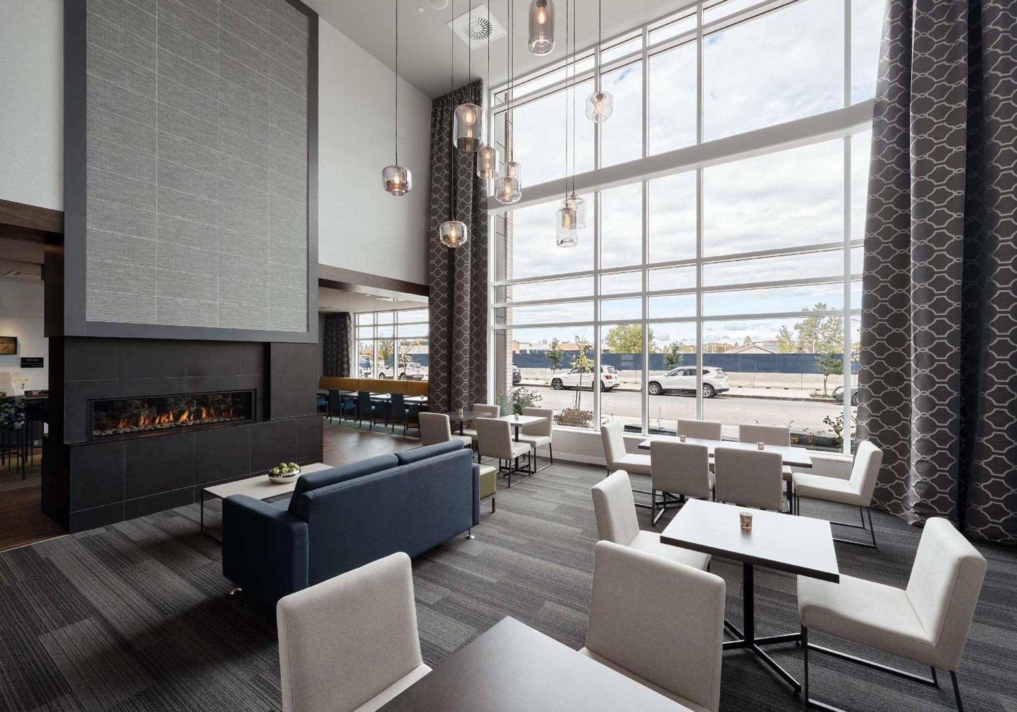 Hampton Inn & Suites By Hilton Quebec City Леві Екстер'єр фото