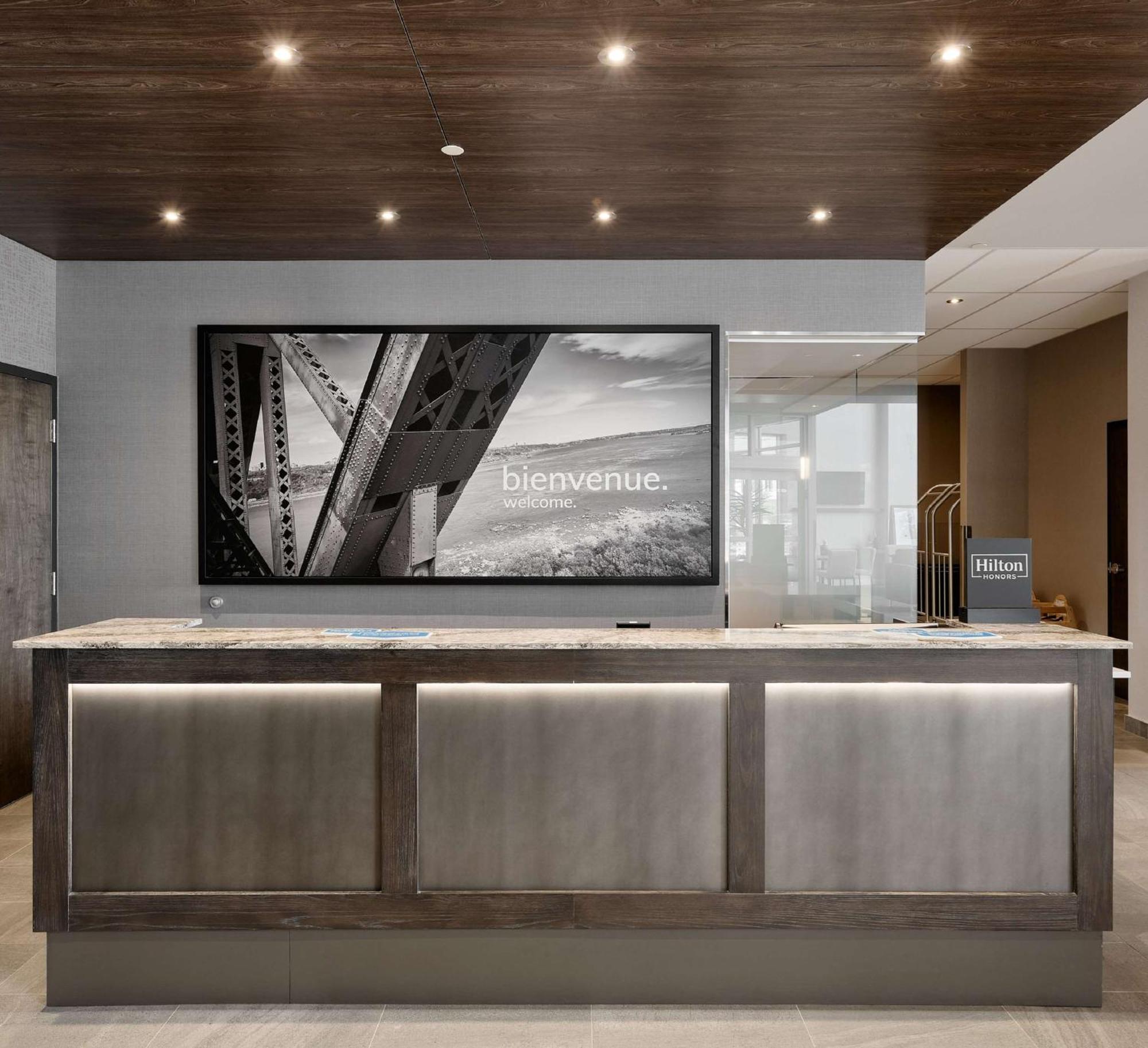 Hampton Inn & Suites By Hilton Quebec City Леві Екстер'єр фото